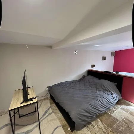 Petite Maison Avec Jacuzzi Et Jardin 샬레 Montigny-lès-Cormeilles